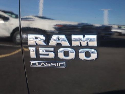 Used 2024 RAM 1500 Classic SLT image 3