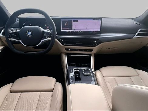 Used 2025 BMW 330i Sedan w/ Premium Package RWD image 14
