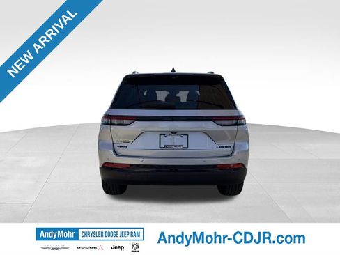 Used 2025 Jeep Grand Cherokee Limited w/ Luxury Tech Group II AWD/4WD image 6