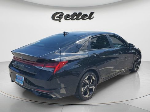 Certified 2021 Hyundai Elantra SEL w/ Convenience + Premium Package FWD image 5