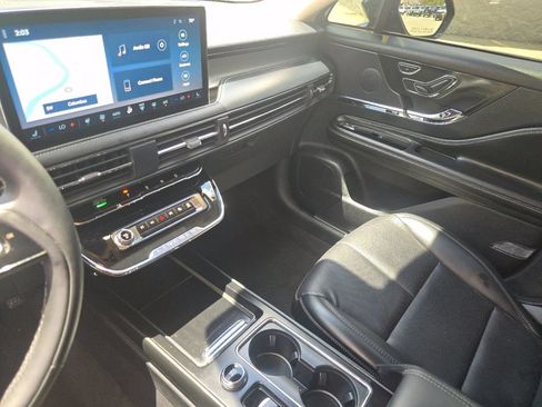 Used 2023 Lincoln Corsair AWD w/ Equipment Group 101A image 30