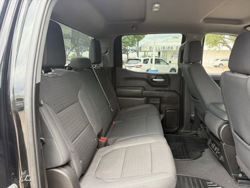 Used 2022 Chevrolet Silverado 1500 LT AWD/4WD image 33