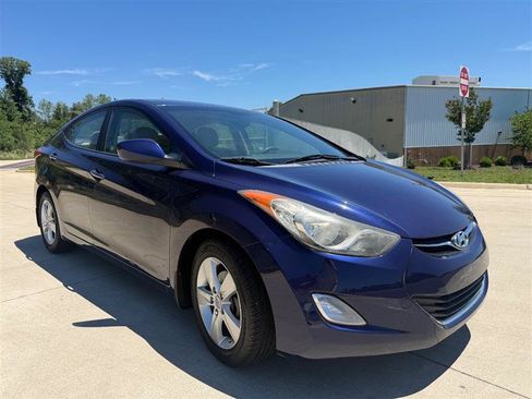 Used 2013 Hyundai Elantra GLS w/ Preferred Pkg FWD image 7