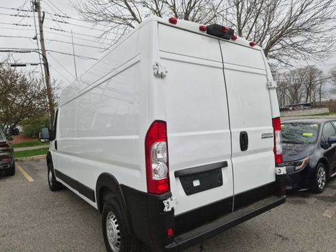 Used 2025 RAM ProMaster 2500 w/ Convenience Group FWD image 7