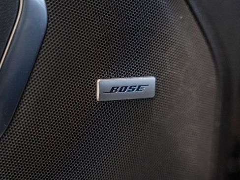 Used 2023 GMC Yukon SLT image 47