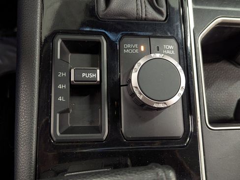 Used 2022 Toyota Tundra Limited image 29