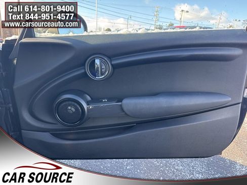 Used 2017 MINI Cooper 2-Door Hardtop image 32