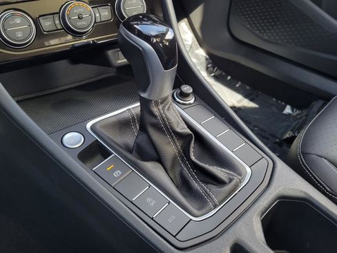 Certified 2023 Volkswagen Jetta SE image 31