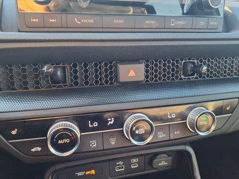 Certified 2025 Honda CR-V Sport image 8