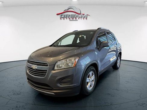 Used 2015 Chevrolet Trax LT w/ LPO, Protection Package FWD image 4