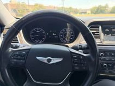 Used 2015 Hyundai Genesis 3.8 RWD image 14
