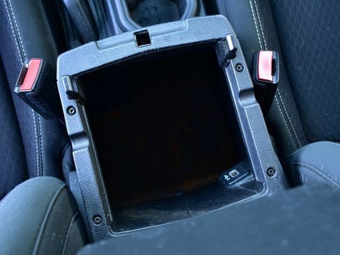 Used 2021 Jeep Wrangler Sport S image 30