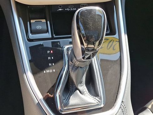 Used 2023 Subaru Outback Limited AWD/4WD image 16