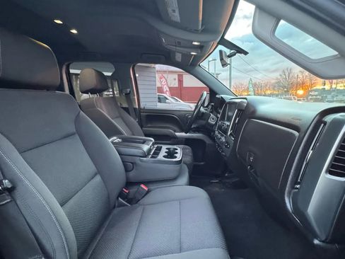 Used 2018 Chevrolet Silverado 1500 LT w/ All Star Edition image 29