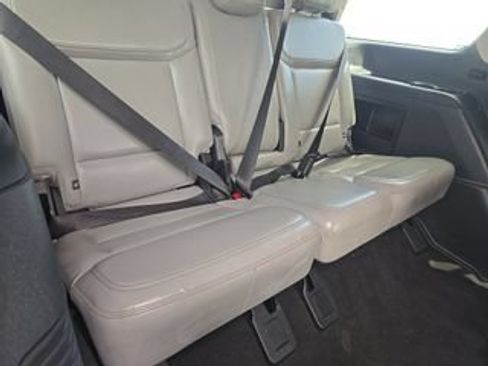Used 2025 Ford Expedition Active AWD/4WD image 13