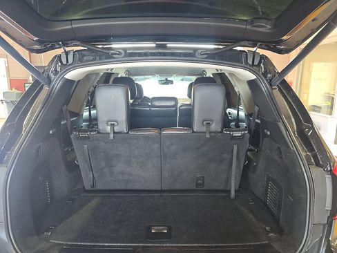 Used 2020 Nissan Pathfinder SL image 17