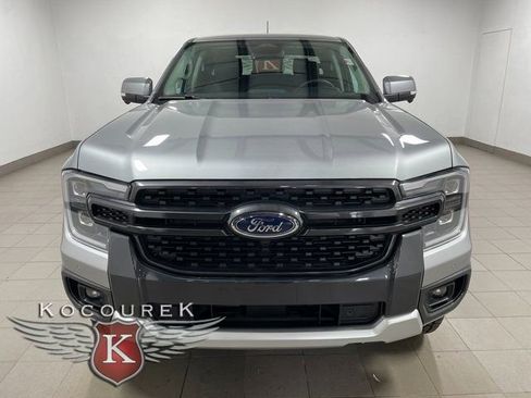 Used 2024 Ford Ranger Lariat w/ Trailer Tow Package image 2