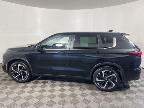 Used 2022 Mitsubishi Outlander SEL Black Edition image 5