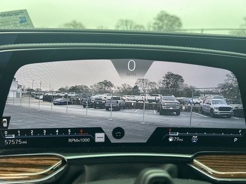 Used 2022 Cadillac Escalade Premium Luxury image 8