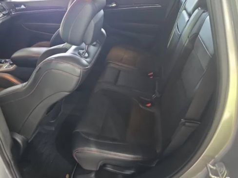 Used 2019 Jeep Grand Cherokee Trailhawk AWD/4WD image 11