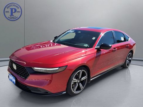 Used 2023 Honda Accord Sport image 3