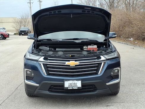 Used 2023 Chevrolet Traverse LT image 33