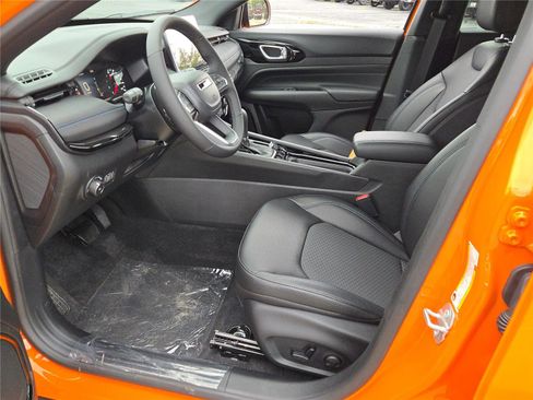 New 2026 Jeep Compass Latitude image 25