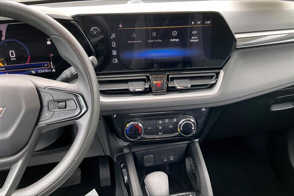 Used 2025 Chevrolet TrailBlazer LT w/ Driver Confidence Package FWD image 10