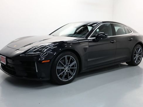 Used 2025 Porsche Panamera image 1