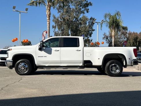 Used 2024 Chevrolet Silverado 3500 LT w/ Convenience Package image 2