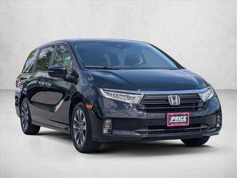 Used 2024 Honda Odyssey EX-L image 3