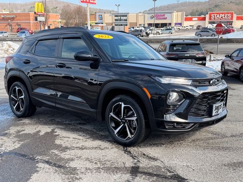 Used 2022 Chevrolet TrailBlazer RS w/ Convenience Package image 8