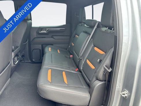 Used 2024 GMC Sierra 1500 AT4 w/ Technology Package AWD/4WD image 23