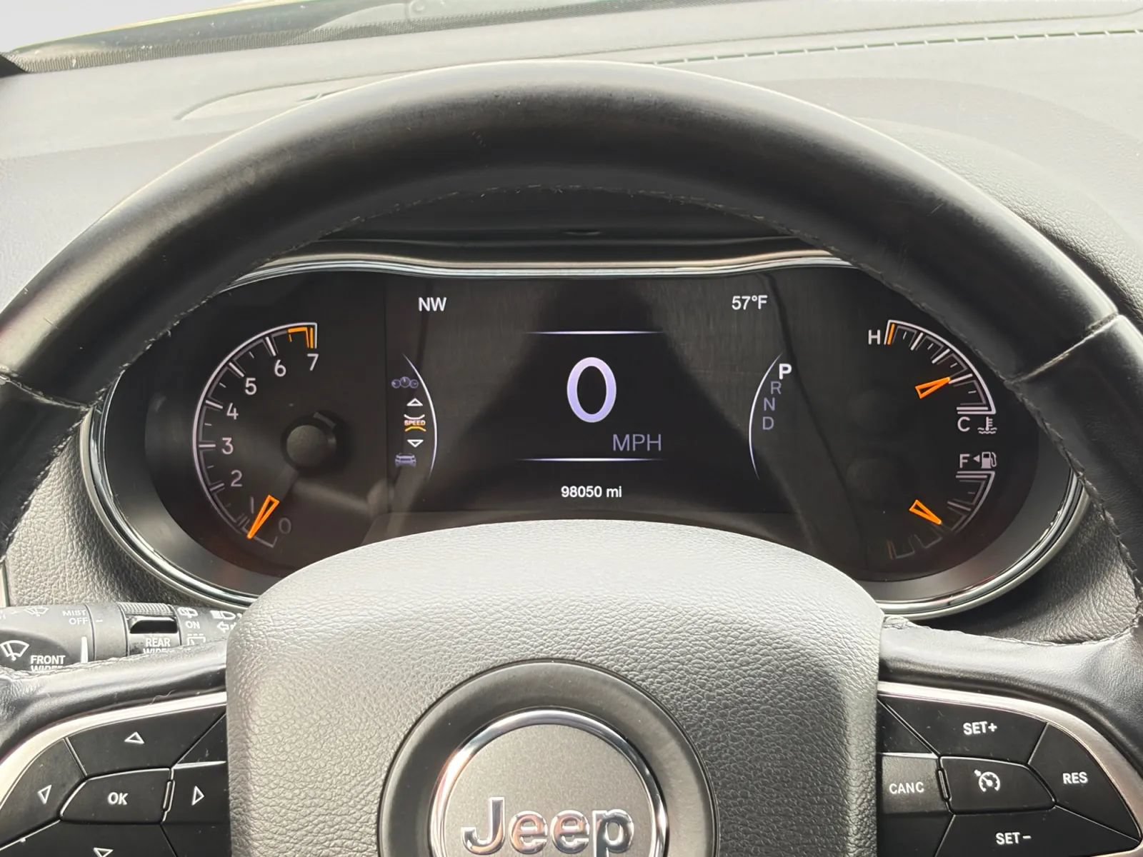 Used 2019 Jeep Grand Cherokee Laredo AWD/4WD image 30