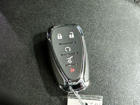 Used 2024 Chevrolet Equinox LT image 34