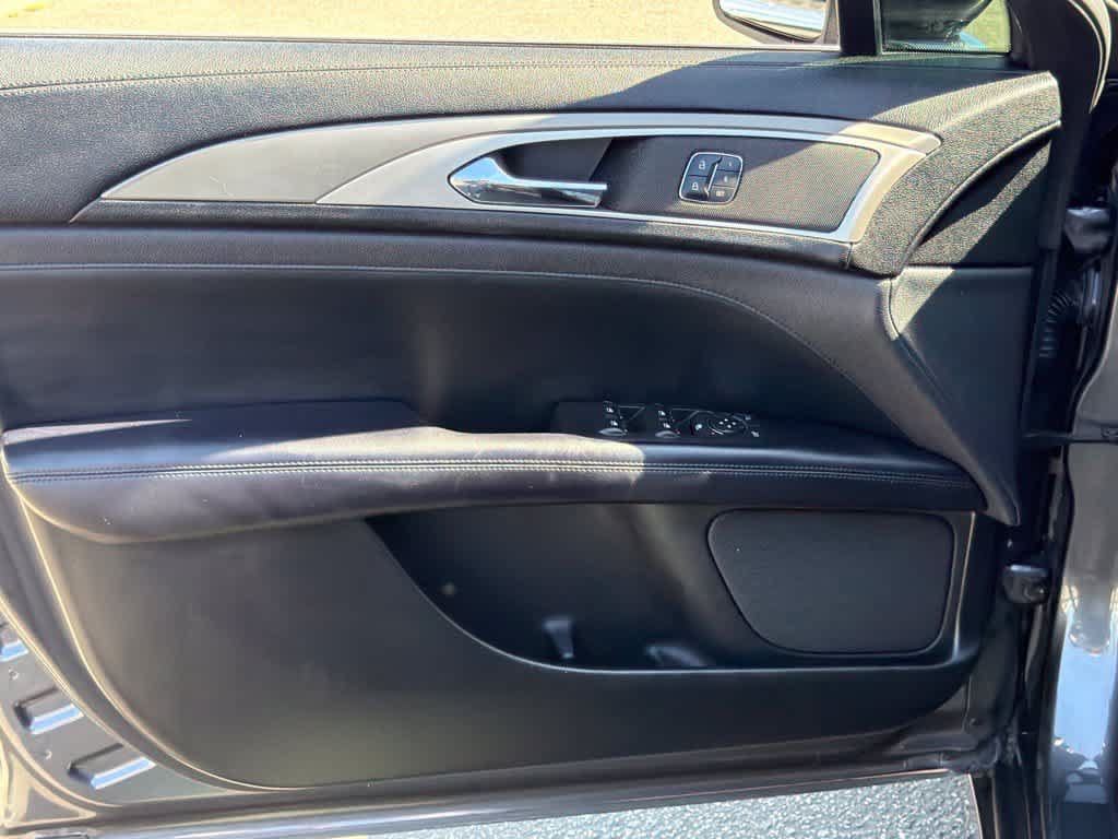 Used 2017 Lincoln MKZ Premiere FWD image 21