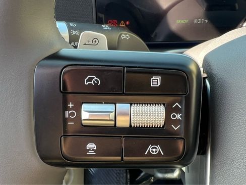 New 2026 Hyundai Ioniq 9 SEL image 32