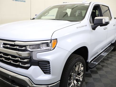 New 2026 Chevrolet Silverado 1500 LTZ w/ LTZ Premium Package AWD/4WD image 12