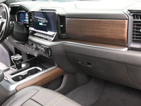 Used 2022 Chevrolet Silverado 1500 High Country image 28