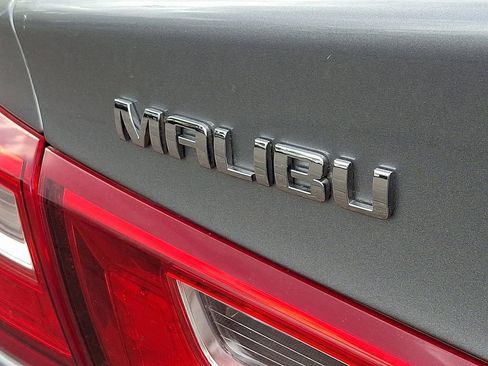 Used 2023 Chevrolet Malibu LT FWD image 29