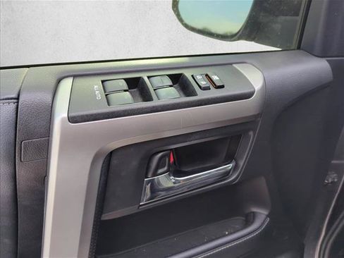 Used 2021 Toyota 4Runner SR5 Premium w/ Moonroof Package RWD image 11