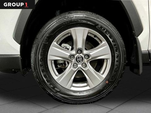 Used 2025 Toyota RAV4 XLE w/ Convenience Package image 11