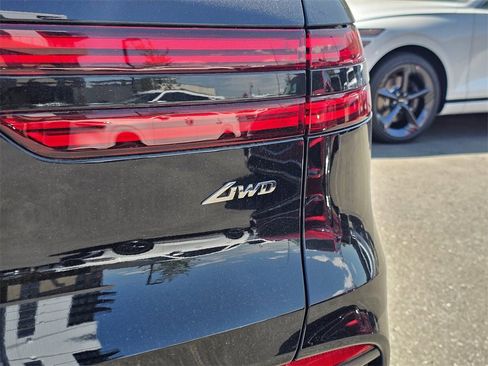 New 2026 Genesis GV70 2.5T Advanced image 14