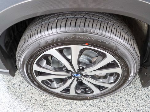 Used 2023 Subaru Forester Limited image 11