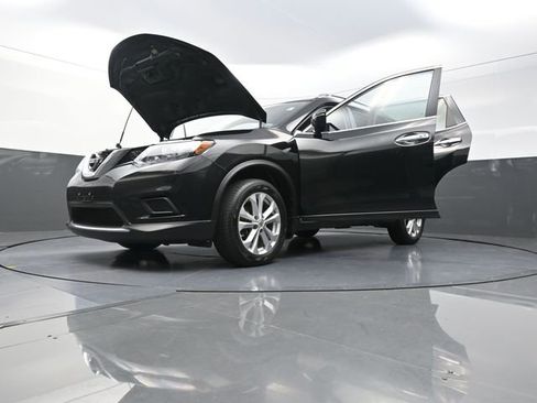 Used 2016 Nissan Rogue SV image 29