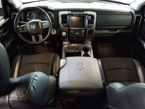 Used 2016 RAM 1500 Sport image 10