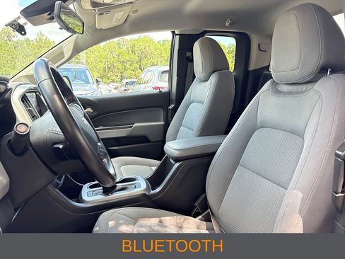 Used 2020 Chevrolet Colorado LT w/ Safety Package RWD image 4