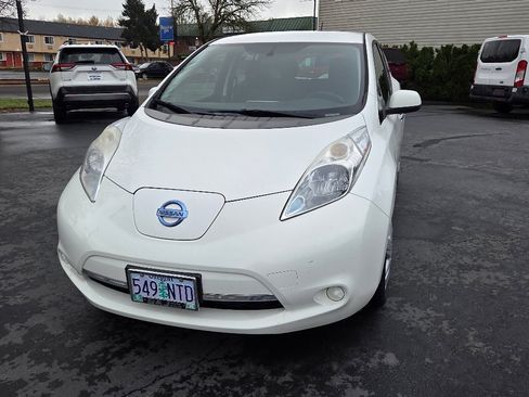 Used 2016 Nissan Leaf S w/ Charger Package image 3