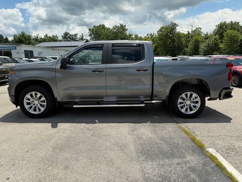 Used 2020 Chevrolet Silverado 1500 Custom w/ Custom Value Package AWD/4WD image 8