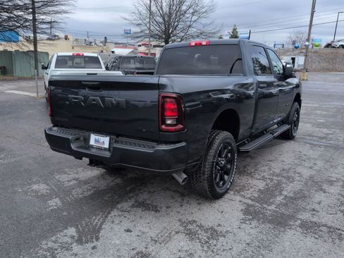 New 2026 RAM 2500 Big Horn AWD/4WD image 8